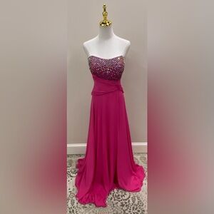 Elegant Pink Strapless Evening Gown